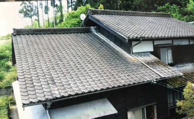 工事着工前の屋根